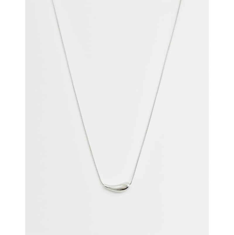 ASOS DESIGN short necklace with small molten pendant in silver tone 115087524