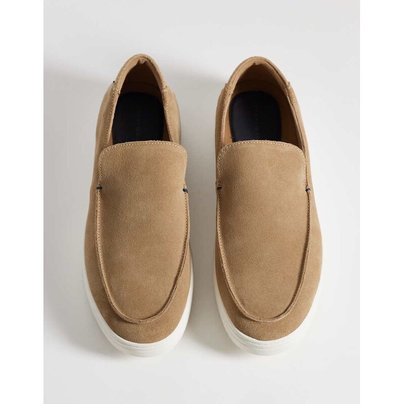 Tommy Hilfiger suede driving loafers in tan-Brown