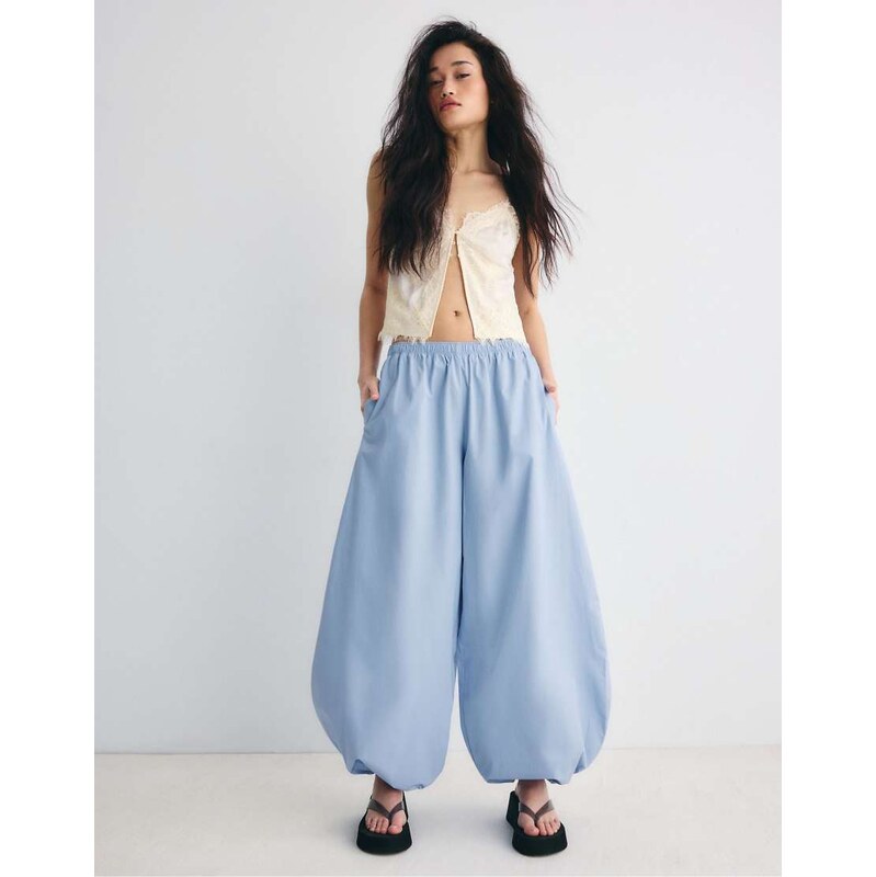 Stradivarius Poplin volume trousers in sky blue 115509379
