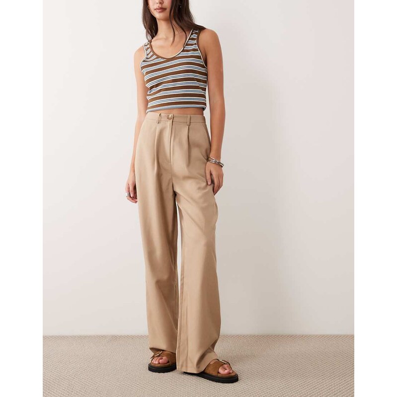 Miss Selfridge tailored wide leg trouser in camel-Neutral