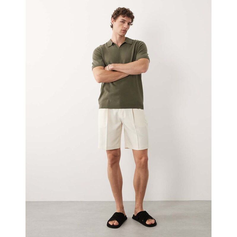ASOS DESIGN tailored regular shorts with pleats in ecru-White