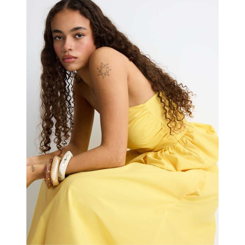 Stradivarius Balloon bustier top in gold-Yellow 115163742