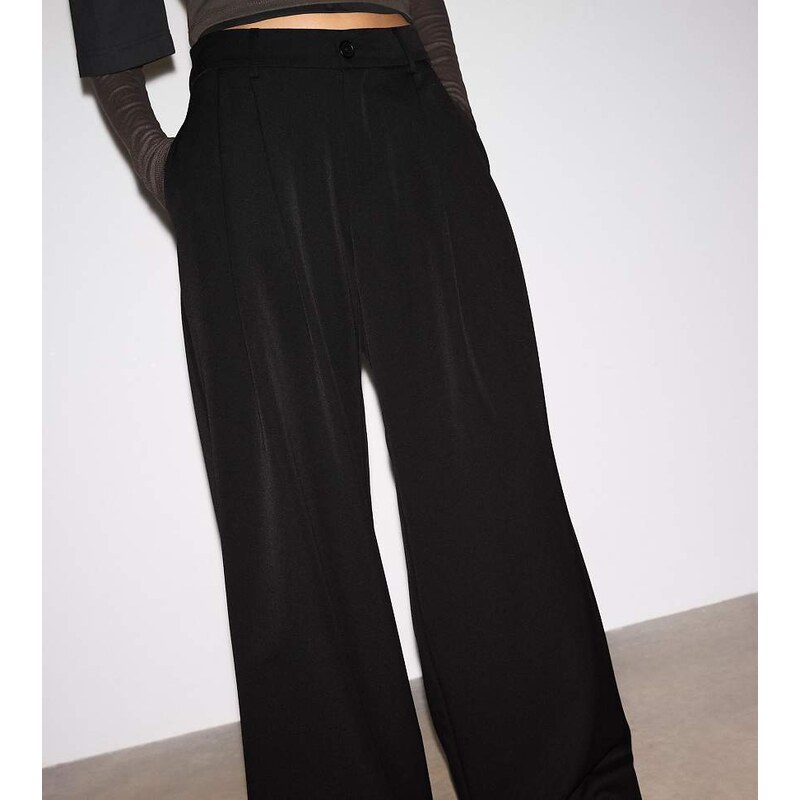 Stradivarius Petite wide leg smart trousers with darts in black 115149499