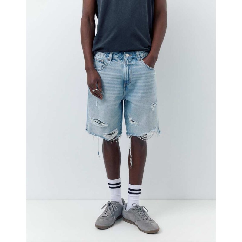 Pull&Bear Straight-leg denim bermuda shorts in pale indigo-Blue
