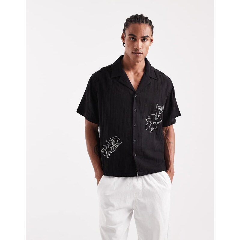 Aray embroidered revere beach shirt in black