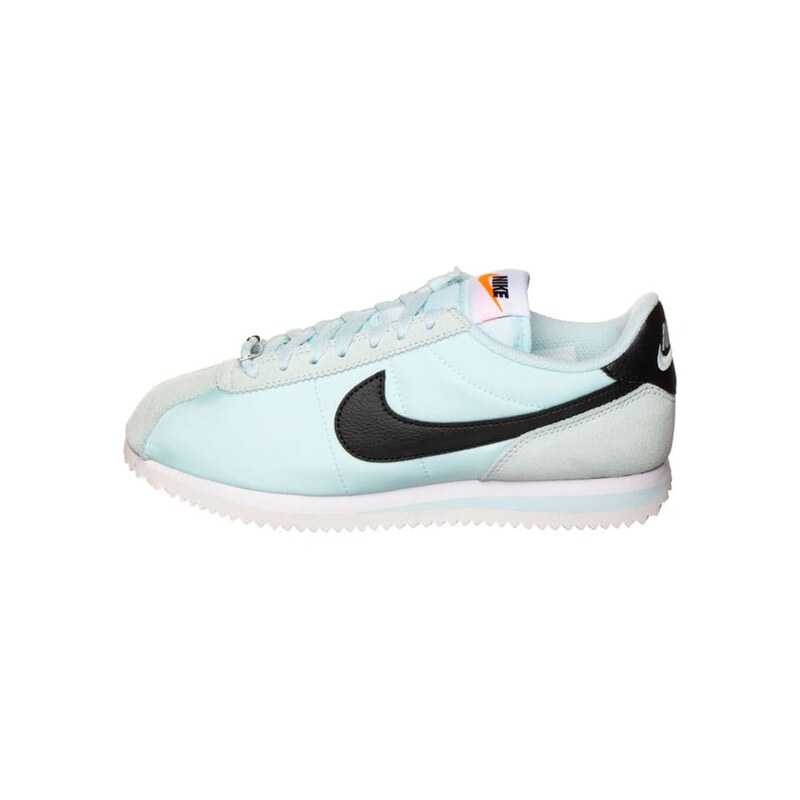 Tenisky Nike 270086