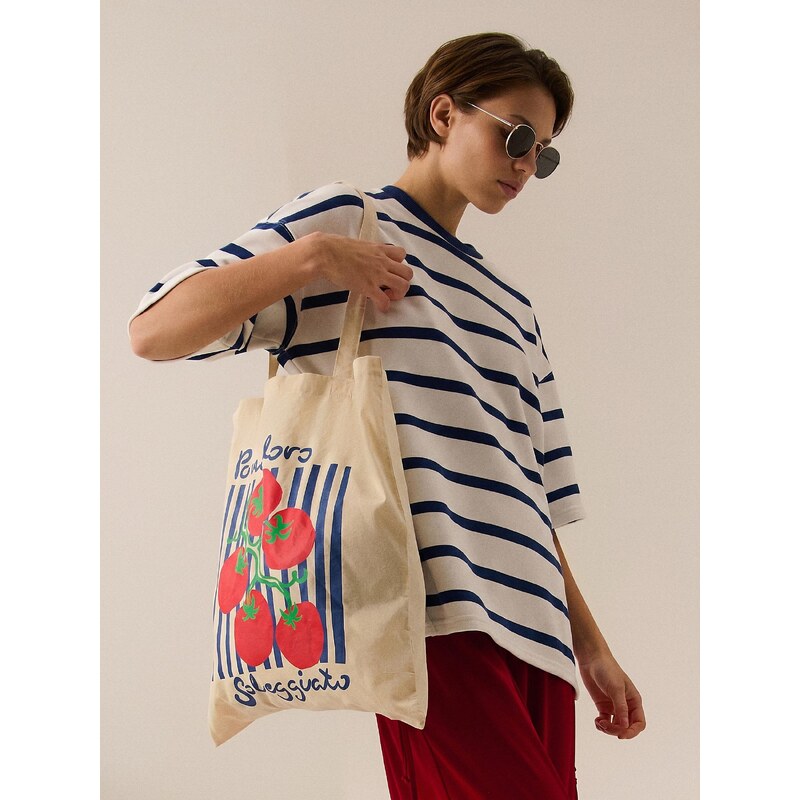 Sinsay - Látková shopper taška s potiskem rajčat - krémová 114820037