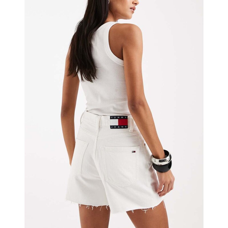 Tommy Jeans denim mom shorts in white 115165605
