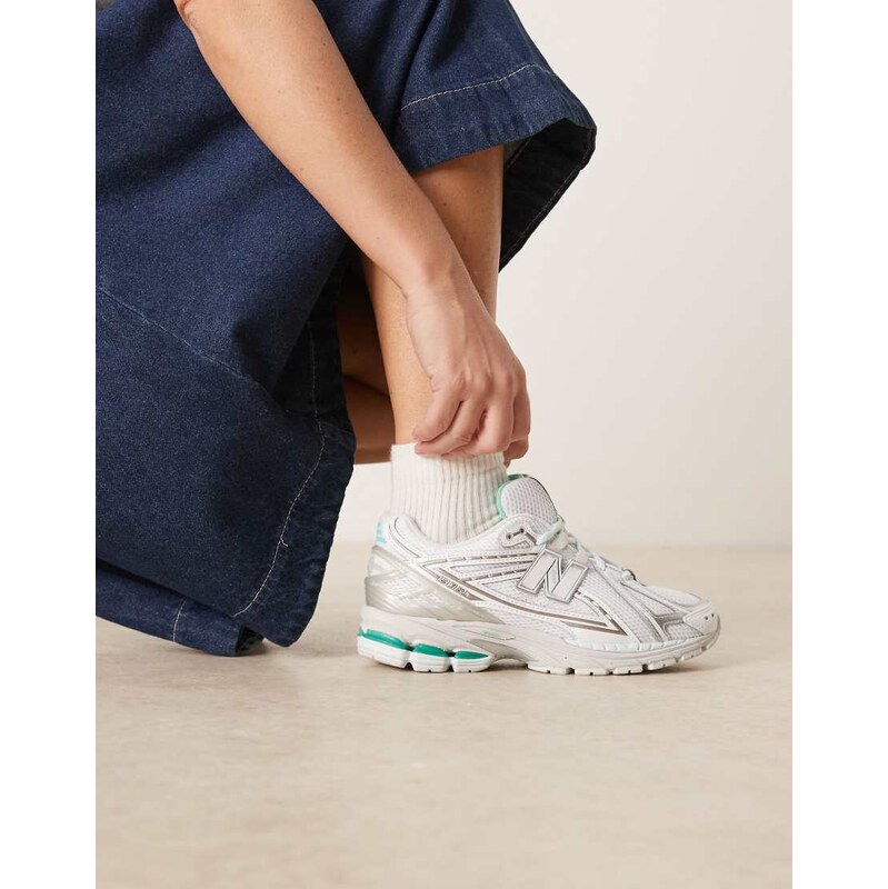 New Balance 1906 trainers in white and blue-Pink