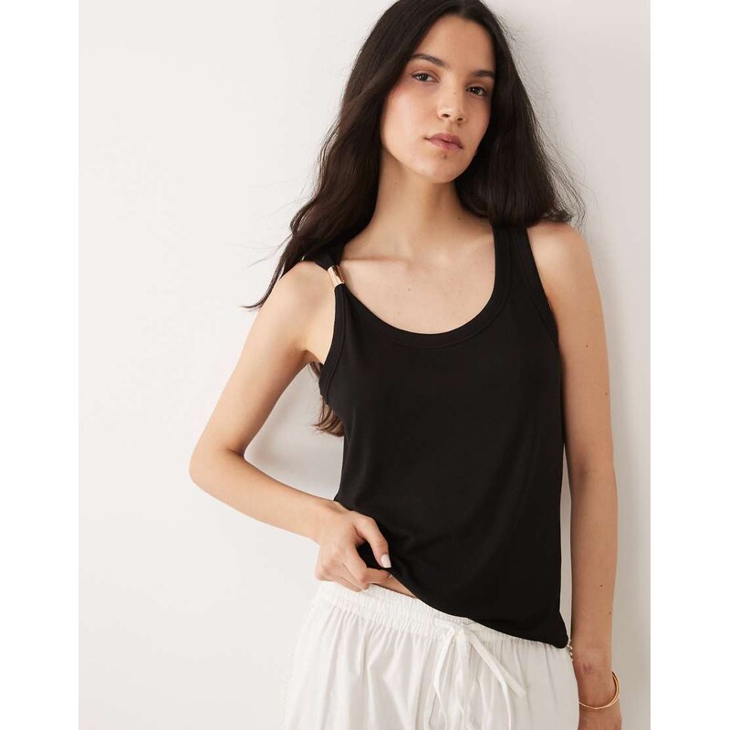 JDY buckle detail top in black