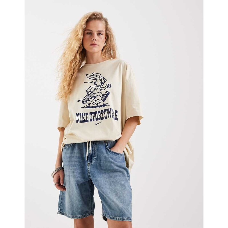 Nike graphic oversized t-shirt in beige-White