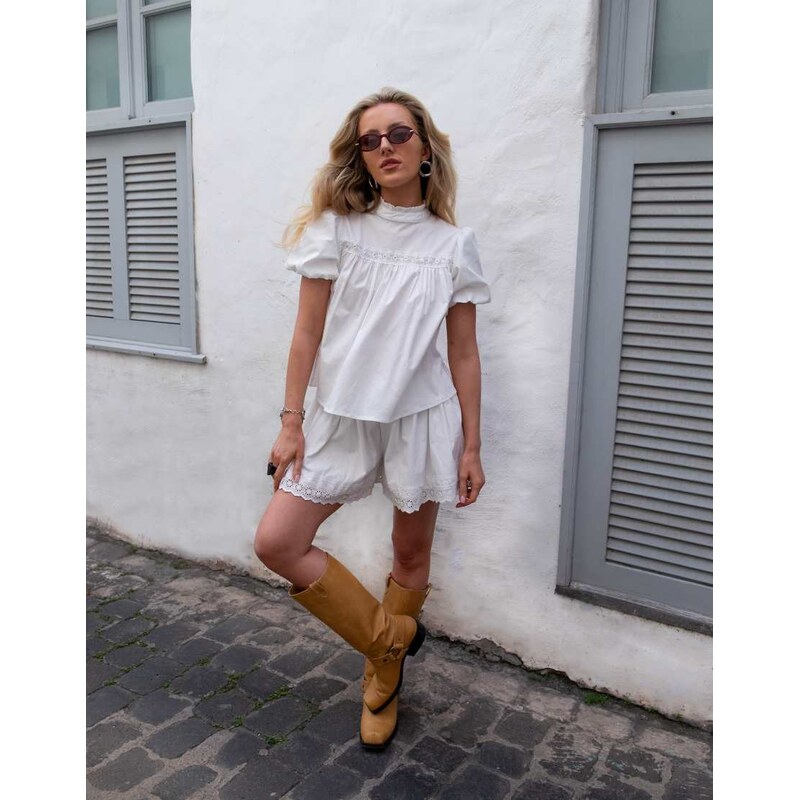 Daisy Street x Emma Jean pull on lacey mini shorts in white co-ord 115188445