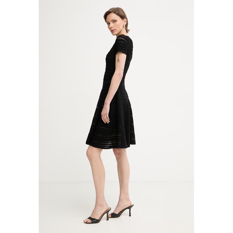 Marciano by Guess svetrové šaty prolamované CAROL