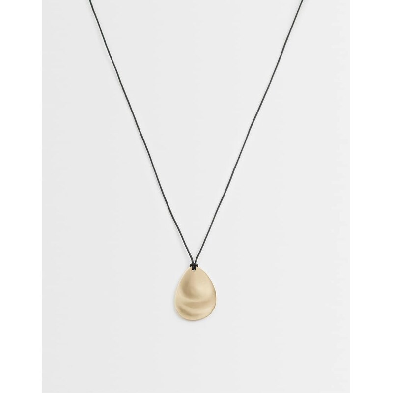ASOS DESIGN corded necklace with small molten pendant in gold tone 115195377