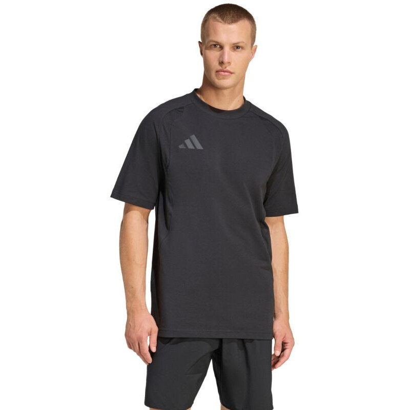 Pánské tričko adidas Tiro 26 Travel Tee black JM5543 pánské
