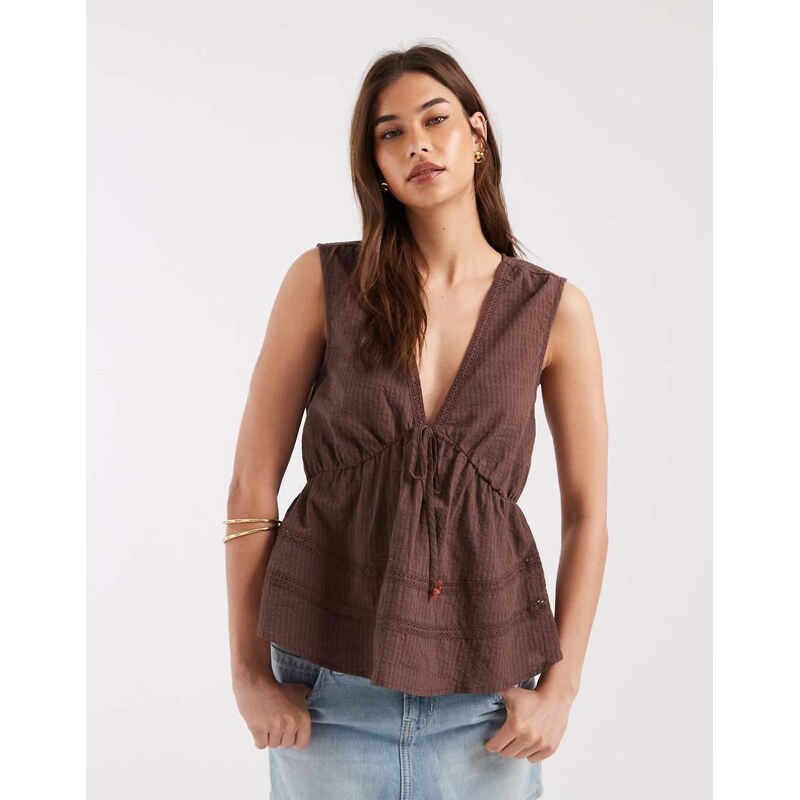 ONLY tie detail top in brown