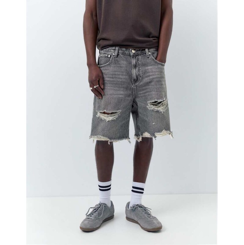 Pull&Bear Straight-leg denim bermuda shorts in dark grey
