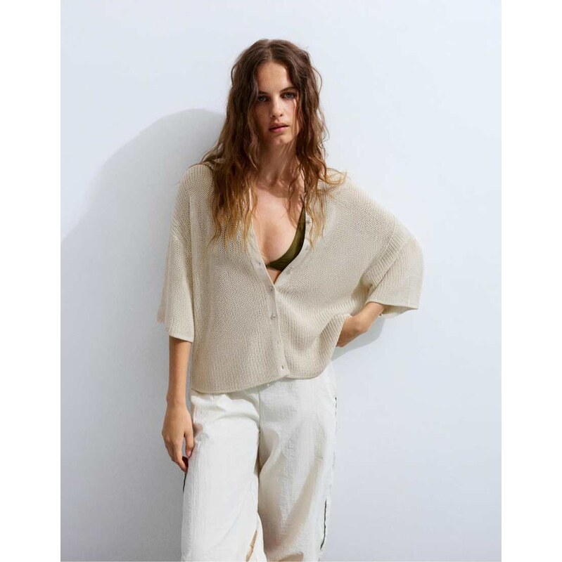 Pull&Bear Short sleeve buttoned cardigan in beige-Neutral 115555194