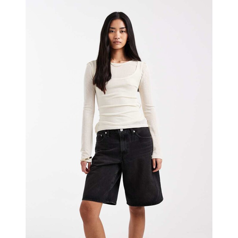 Levis middy denim jorts in washed black