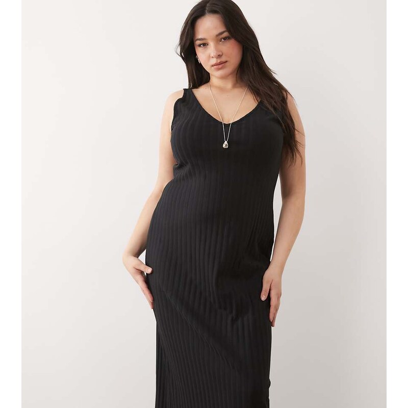 ASOS Curve ASOS DESIGN Curve wide rib sleeveless V neck midi