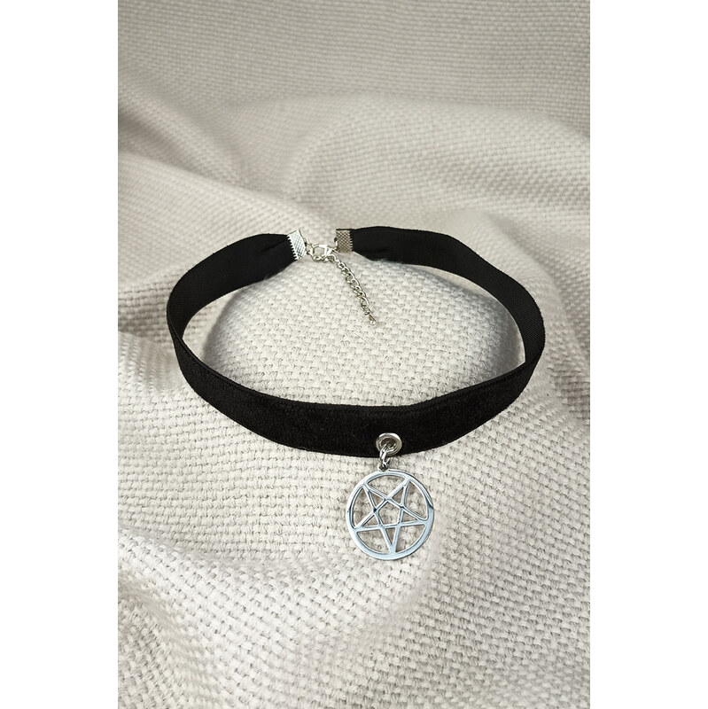 MANON Černá sametka s přívěskem obrácený pentagram 115252792