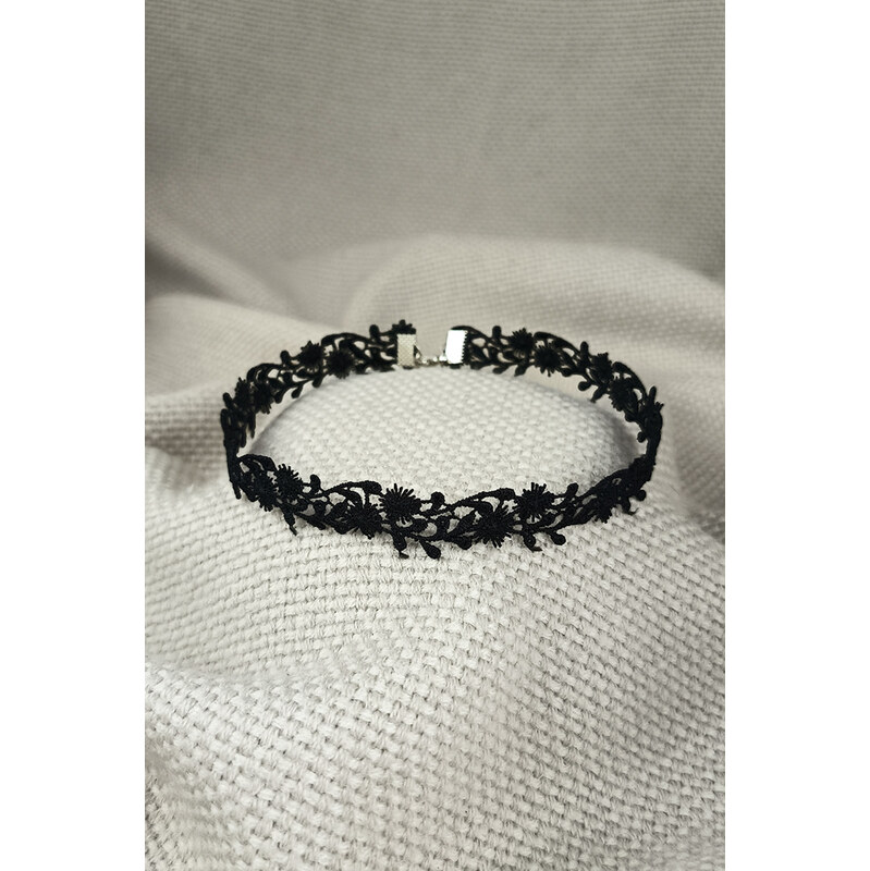 MANON Jemný černý krajkový choker 115252796