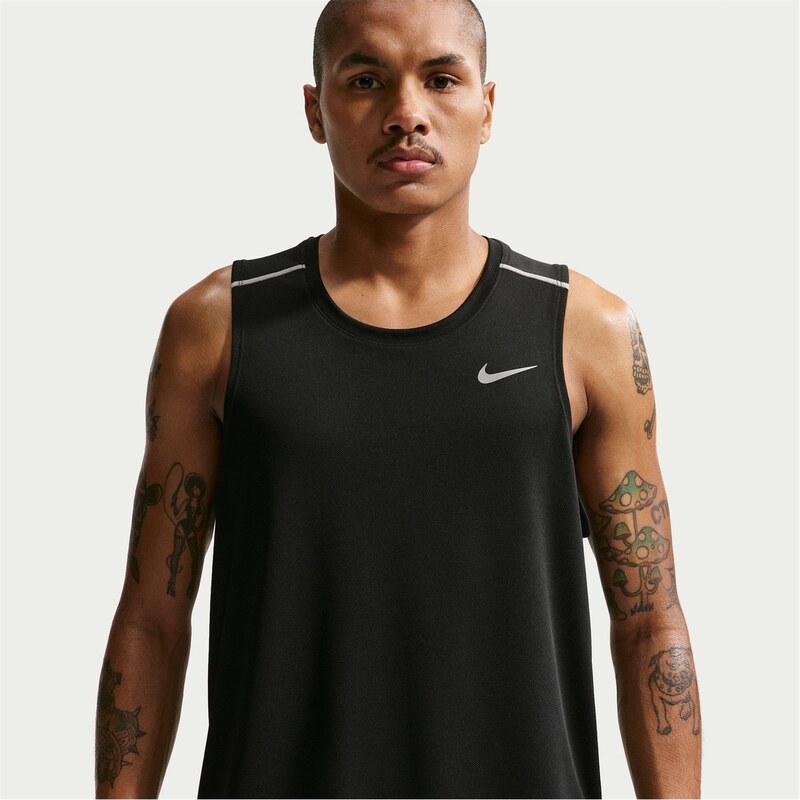 Nike Black 5092671