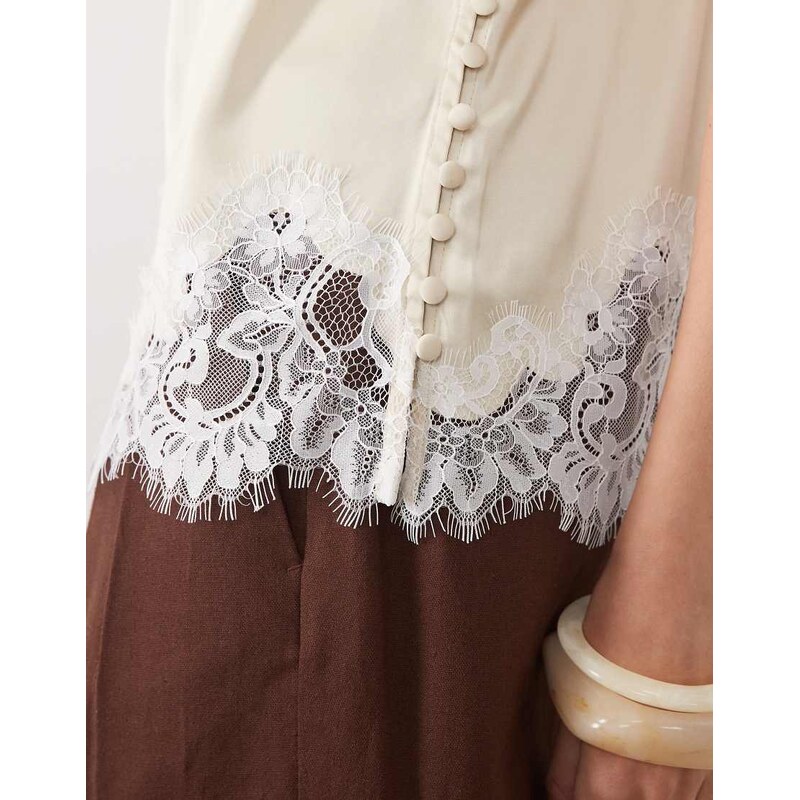 Abercrombie & Fitch satin lace detail cami top in cream-White