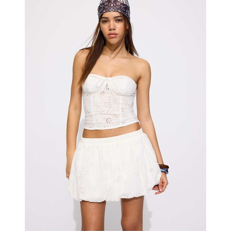 Stradivarius Swiss embroidery balloon skirt in white 115509447
