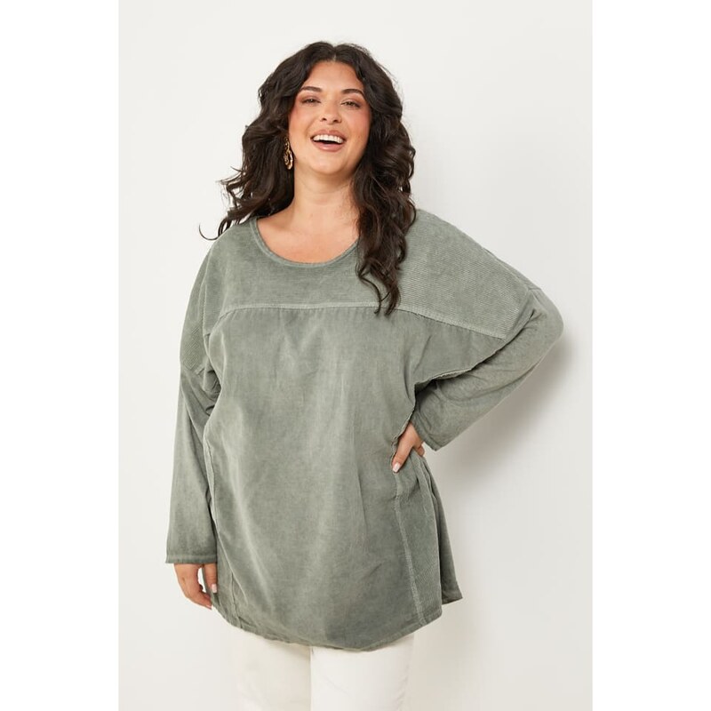 Curvy Lady Khaki 638036 115293455