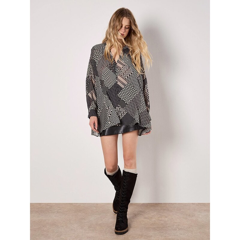 Apricot Schwarz 8428215 115298162