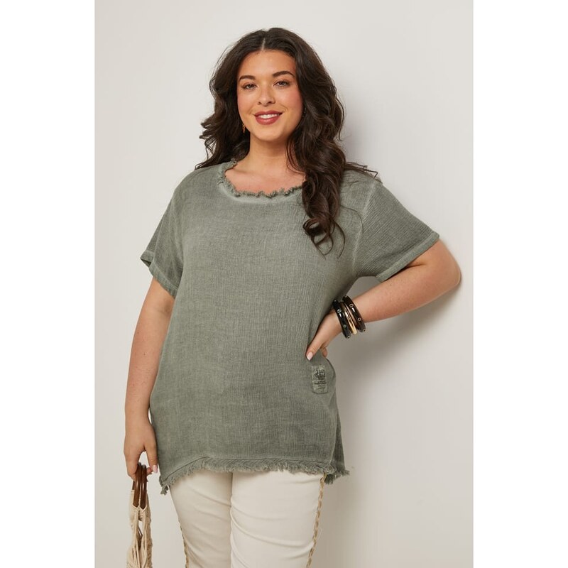 Curvy Lady Khaki 1669027 115307133