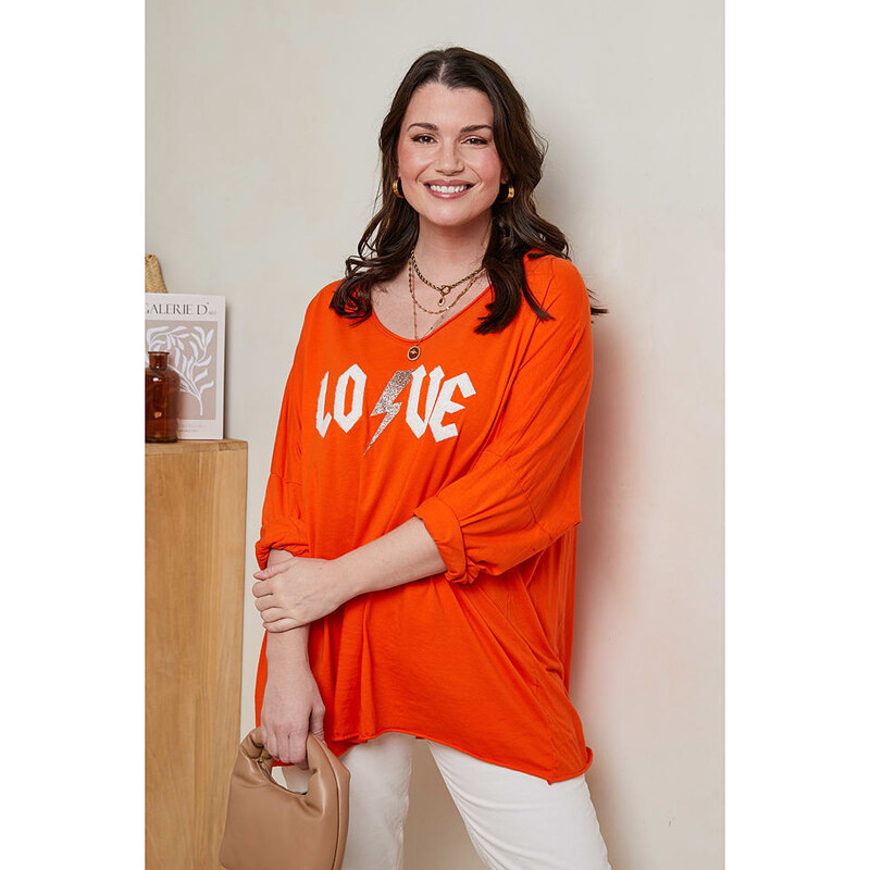 Curvy Lady Orange 7896213 115322558