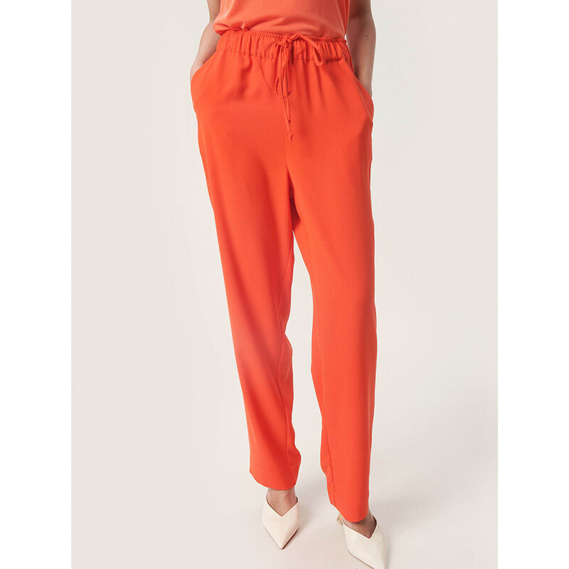 Soaked in Luxury Orange 7304171