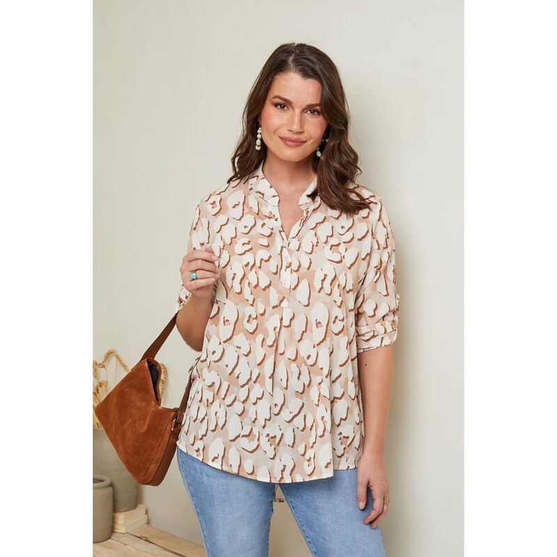 Curvy Lady Beige 1220752 115326985