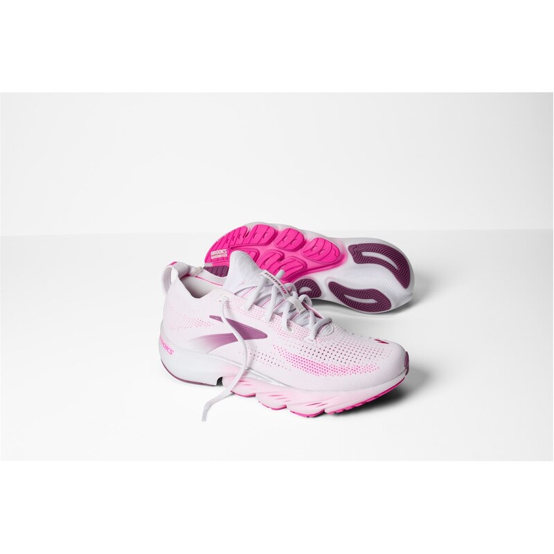 Brooks White 448136