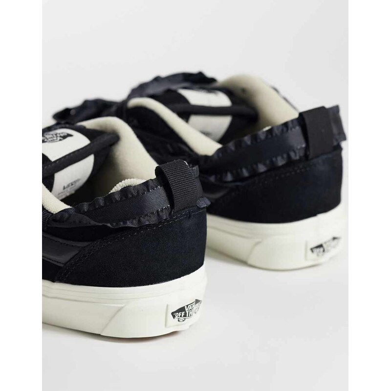 Vans Knu Skool trainers in black with lace detailing