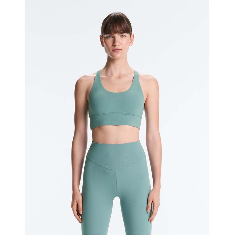OYSHO Medium-support comfortlux sports bra with cups in light