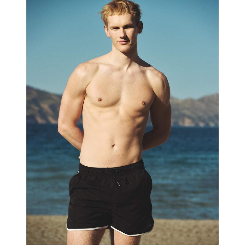 Pull&Bear Stwd swim shorts in black