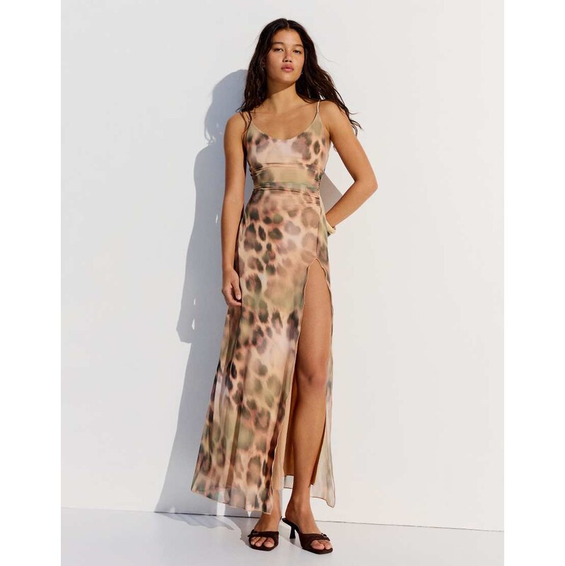 Bershka Animal print tulle midi dress in beige-Neutral 115366232