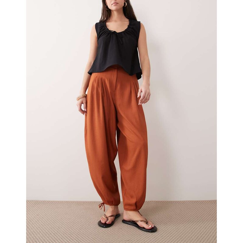 Miss Selfridge tailored balloon trouser in rust-No colour