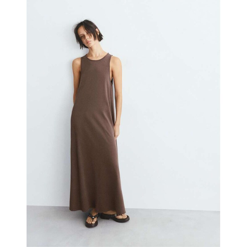 Pull&Bear Long t-shirt dress in brown 115380000