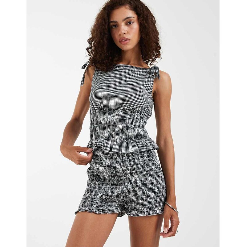 JJXX seersucker gingham shorts in black 115522658