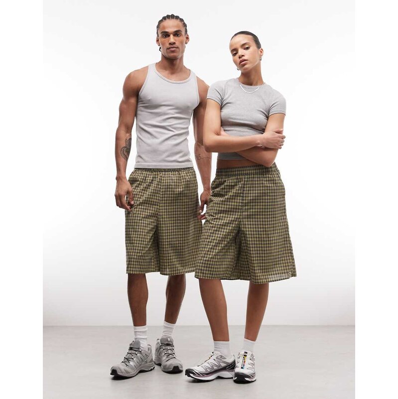 COLLUSION Unisex longline short in green gingham