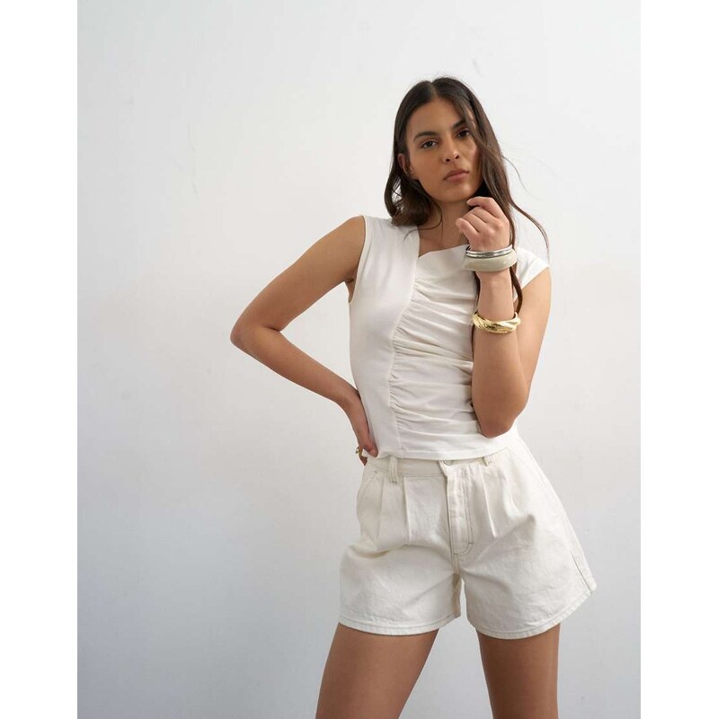Topshop denim pleated short in white