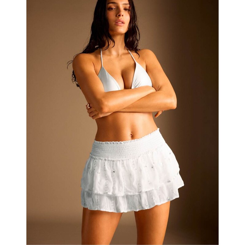 Stradivarius Embroidered mini skirt in ecru-White 115403194