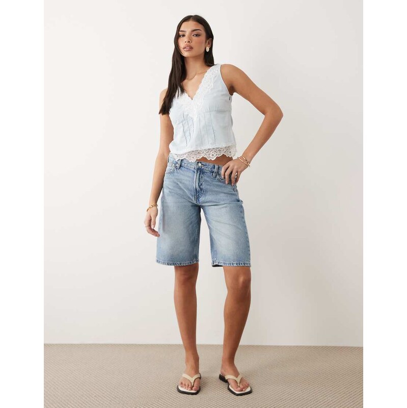 Gina Tricot barrel denim shorts in lightwash blue