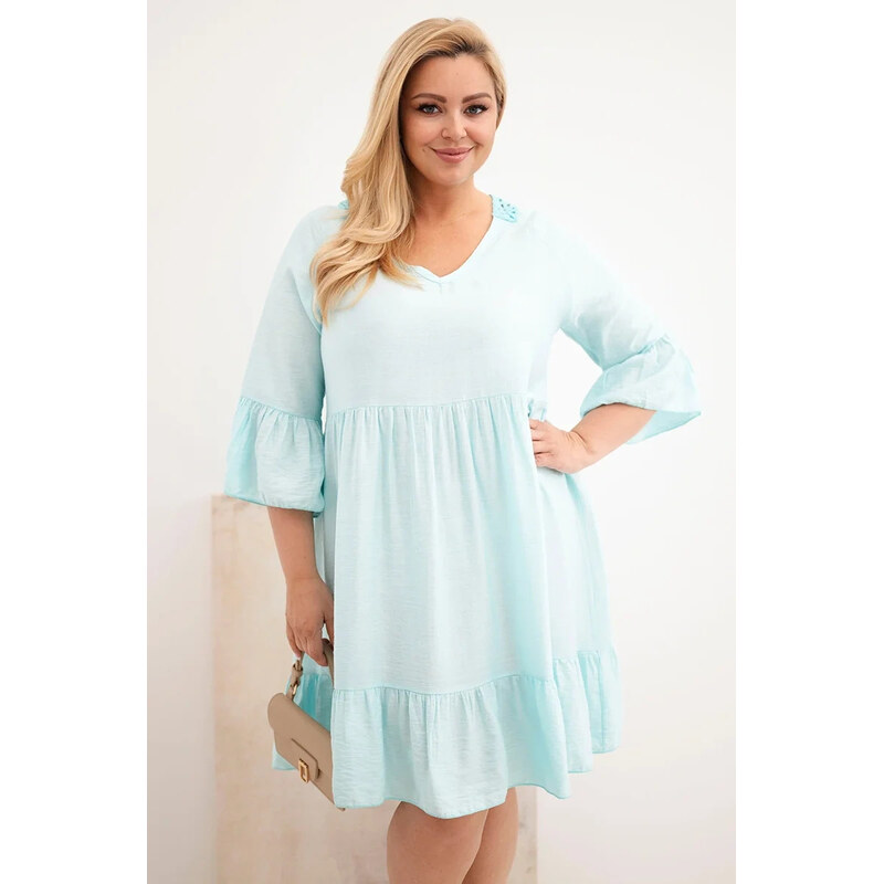 K-Fashion Viskózové dámské šaty Plus Size s ažurovým zdobením 115337295