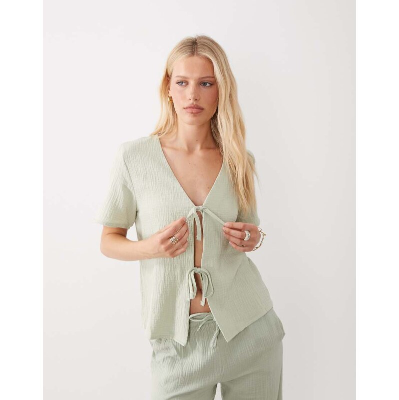 JDY short sleeve tie front cheesecloth shirt co-ord in sage-Green