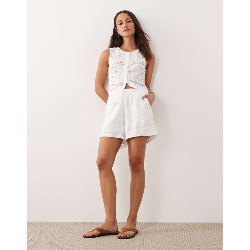 JDY lace details shorts co-ord in white 115414145
